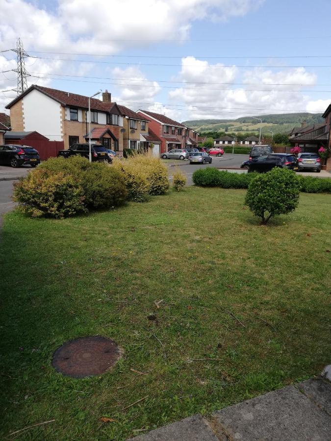 Little Cosy Cwtsh Hotell Pontyclun Eksteriør bilde